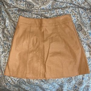 Tan leather skirt size S